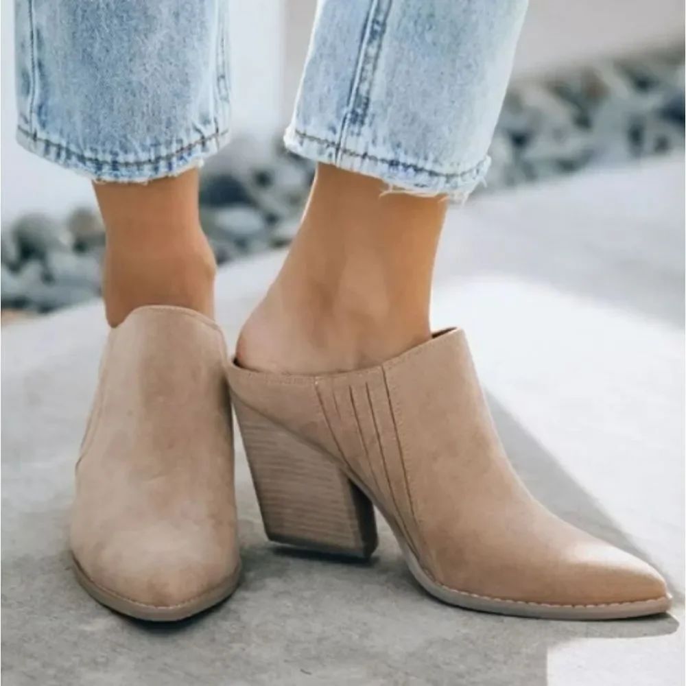 BRAND NEW JESSICA CARLYLE BLOCK HEEL PLATFORM MULE SHOE G1